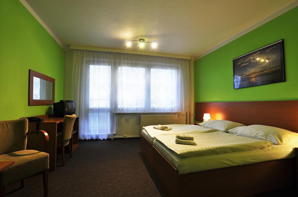 Hotel Krystal Hodonín Eksteriør billede