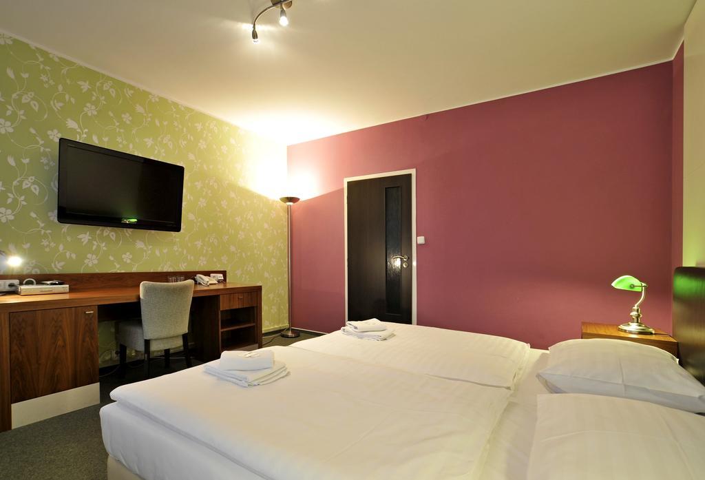 Hotel Krystal Hodonín Eksteriør billede