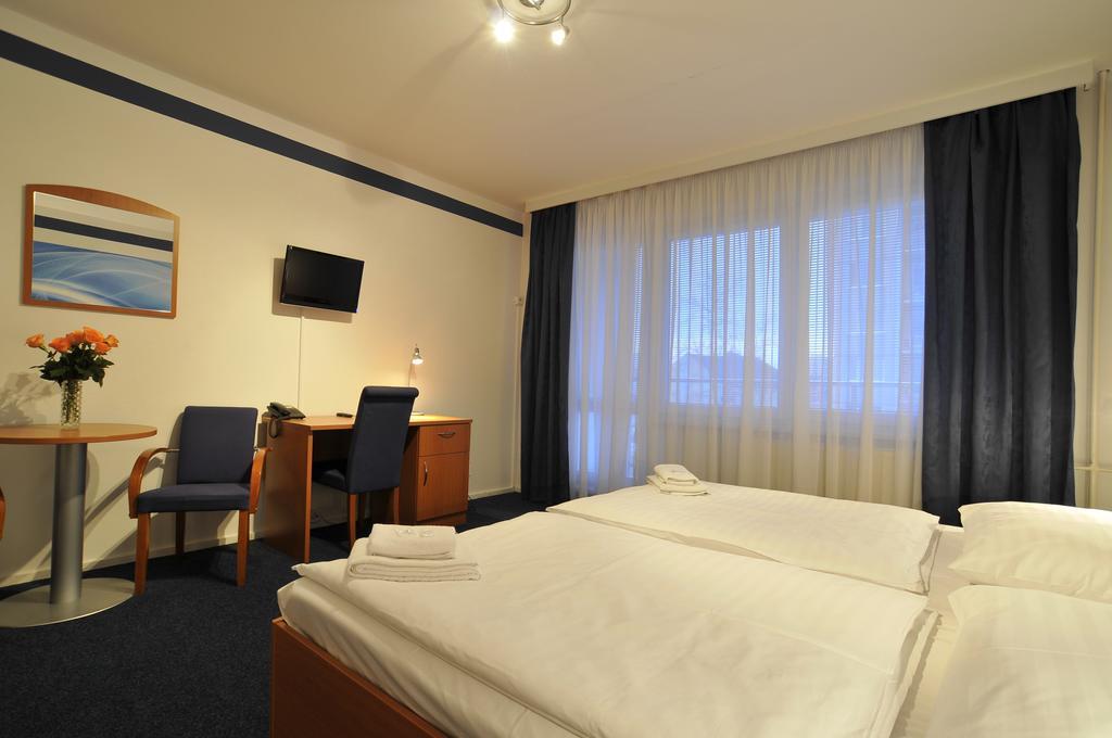 Hotel Krystal Hodonín Eksteriør billede