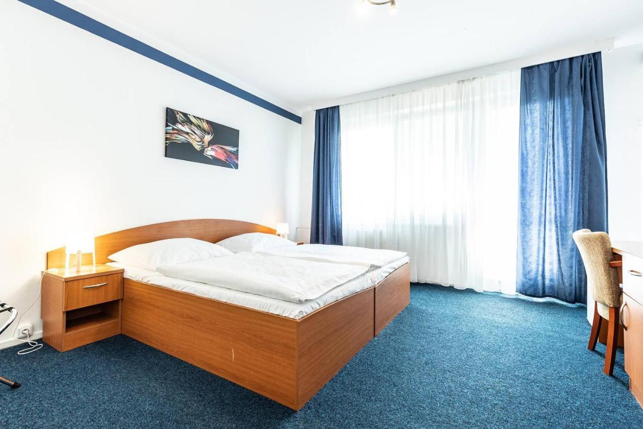 Hotel Krystal Hodonín Eksteriør billede