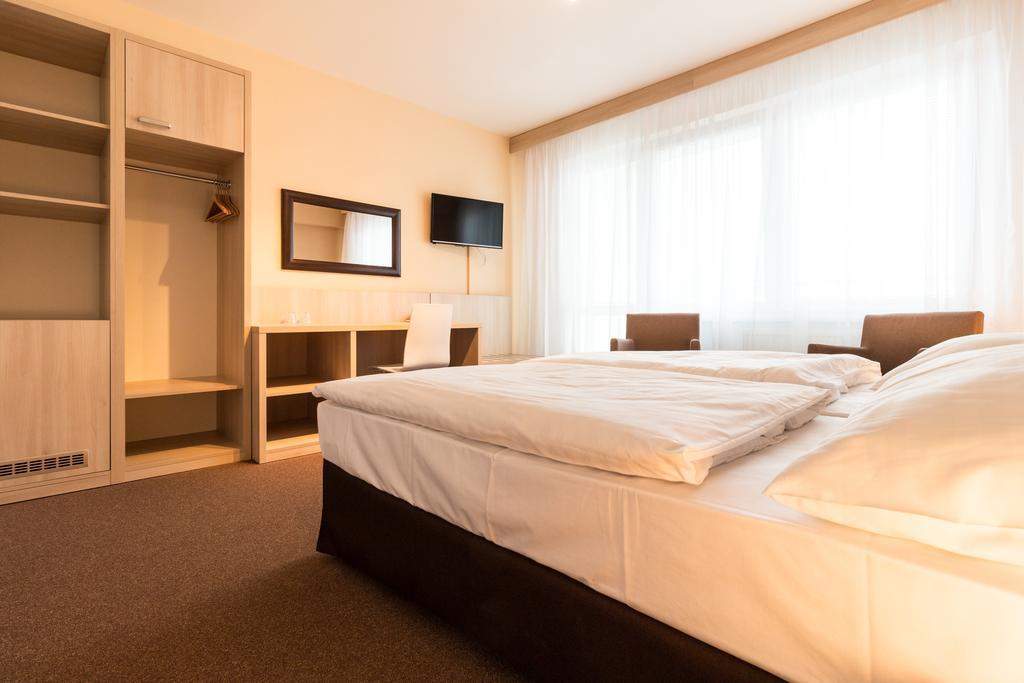 Hotel Krystal Hodonín Eksteriør billede